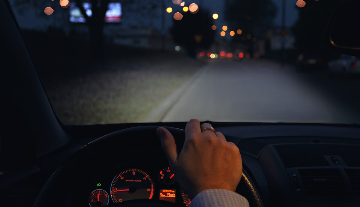 conducir de noche de forma segura